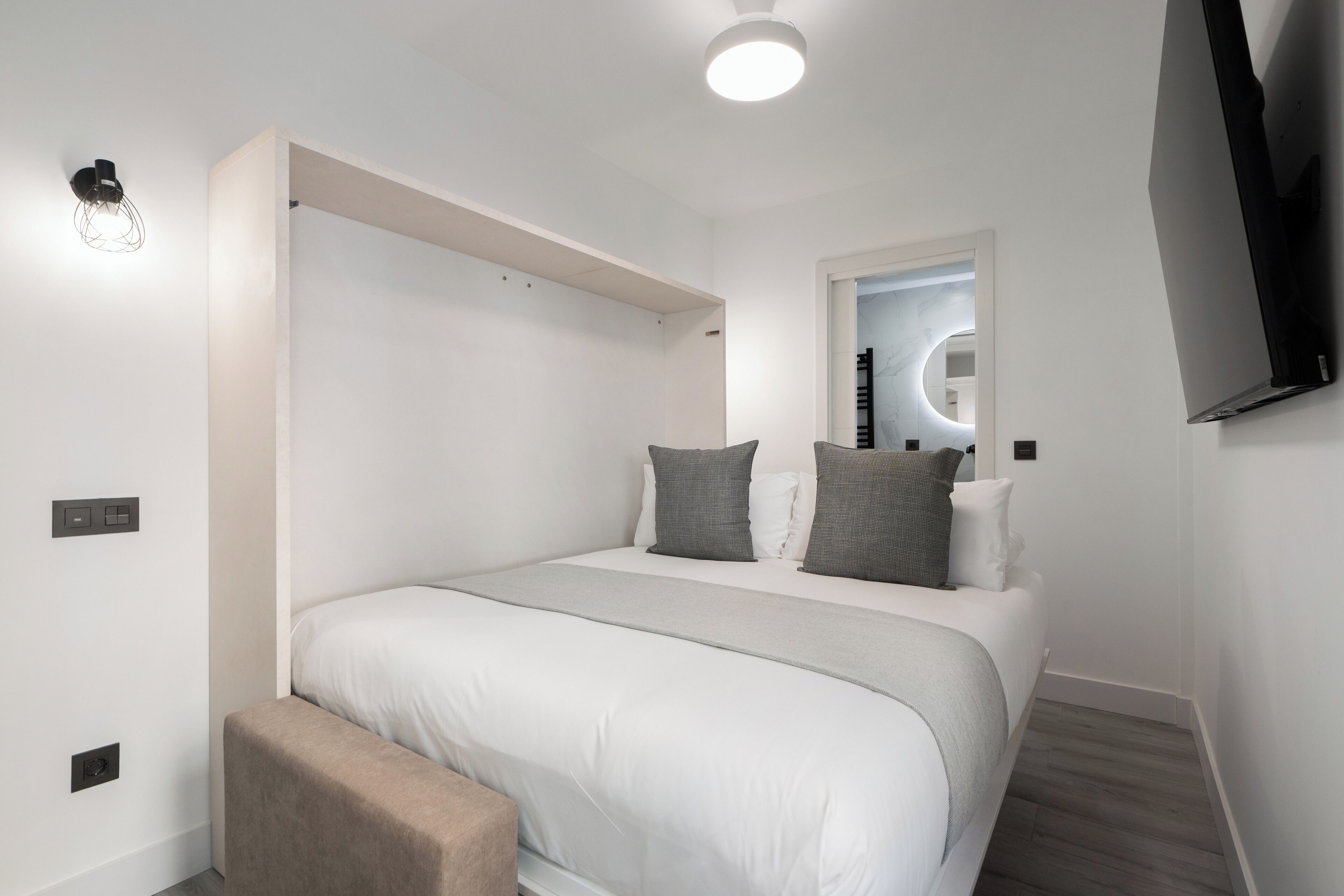 Double Room | Iron/ironing board, free WiFi