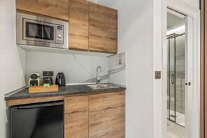 Double Room | Microwave - Dobo Madrid Siena (Madrid)