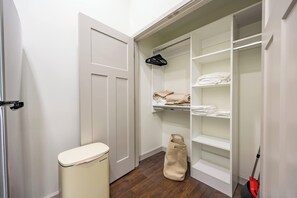 Interior - Monon Lofts Luxury Studio A (Indianapolis)