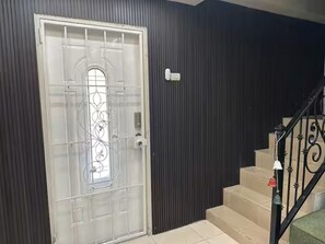 Interior - Very Safe Clean Comfortable, Excellent Location
Renovated Townhouse San Fernando (San Fernando)