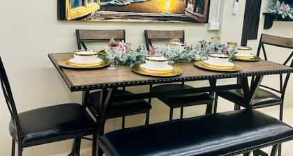 Very Safe Clean Comfortable, Excellent Location
Renovated Townhouse San Fernando