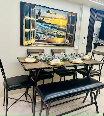 Very Safe Clean Comfortable, Excellent Location
Renovated Townhouse San Fernando