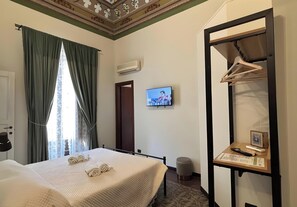 Fer et planche à repasser, Wi-Fi, draps fournis