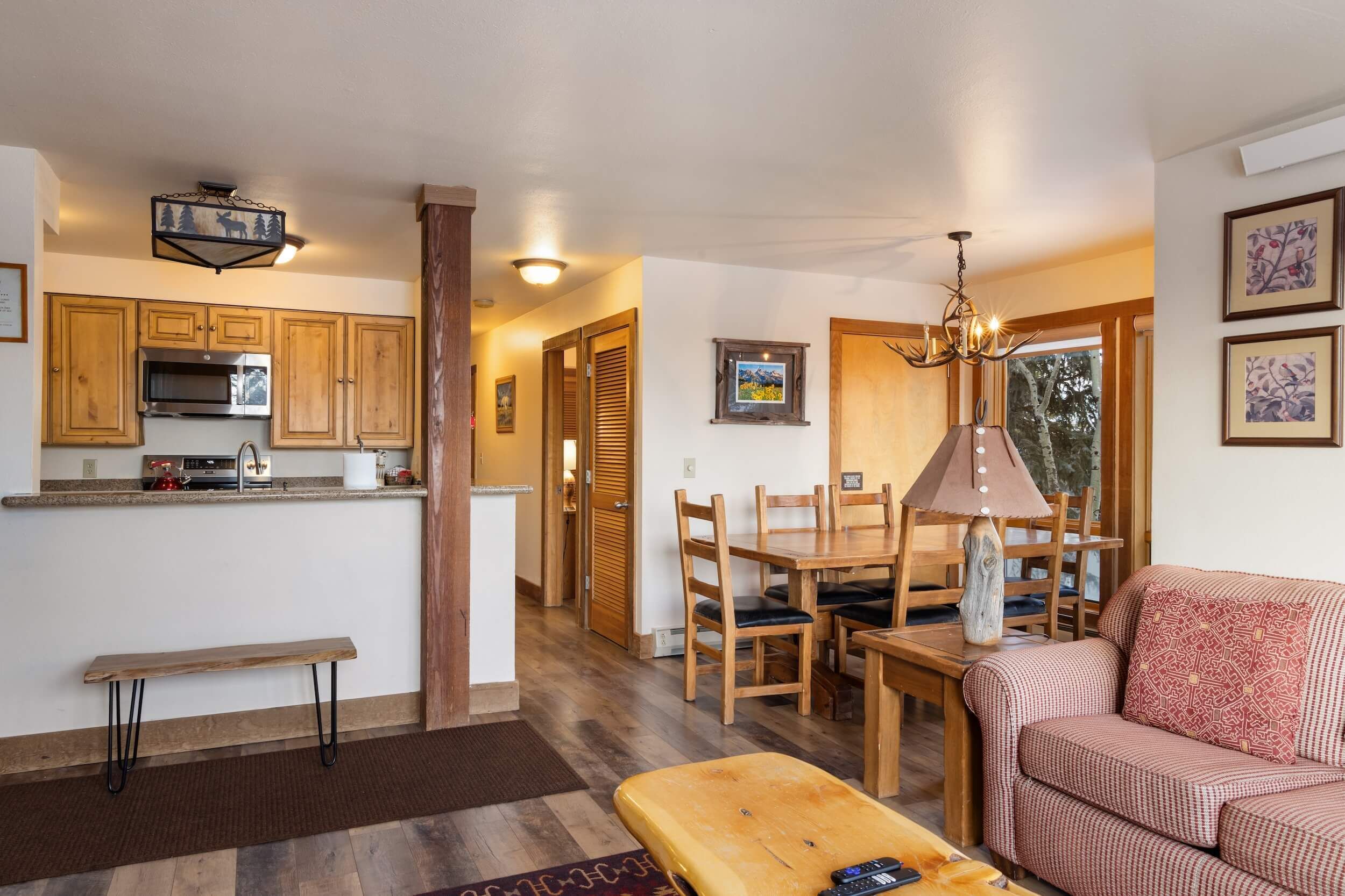 Televisión, chimenea