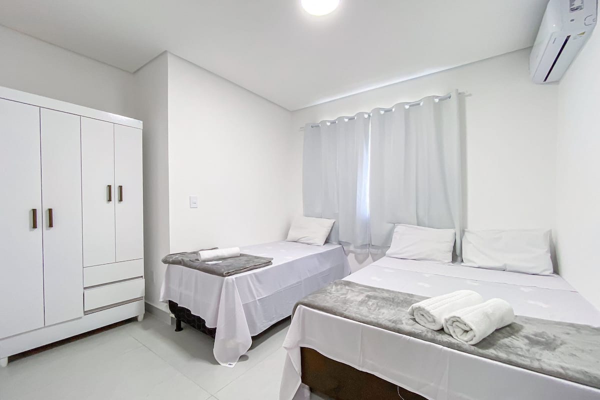 Apartment | Soundproofing, iron/ironing board, WiFi (free)