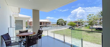 Apartment | Speisen im Freien