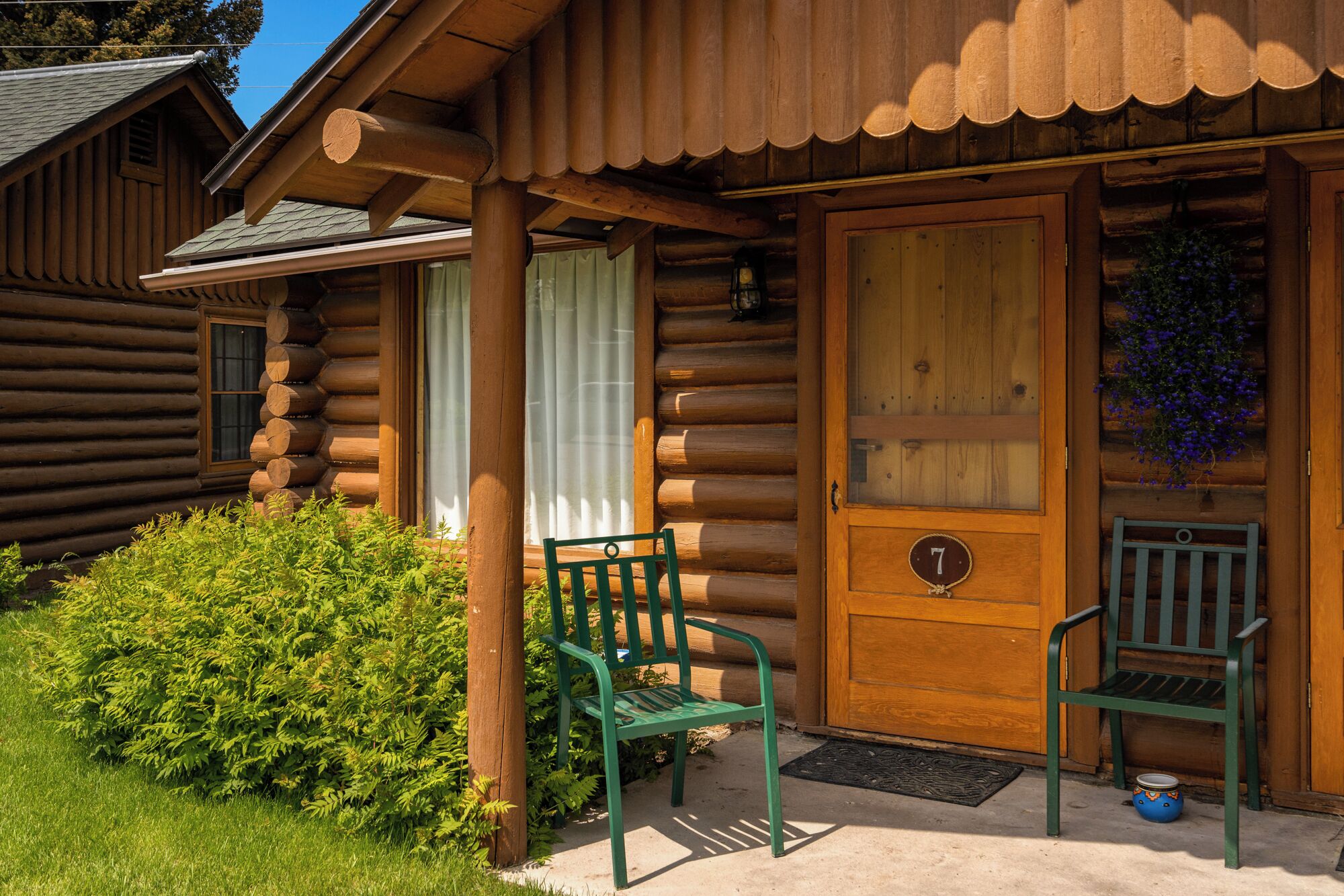 المنشأة من الخارج