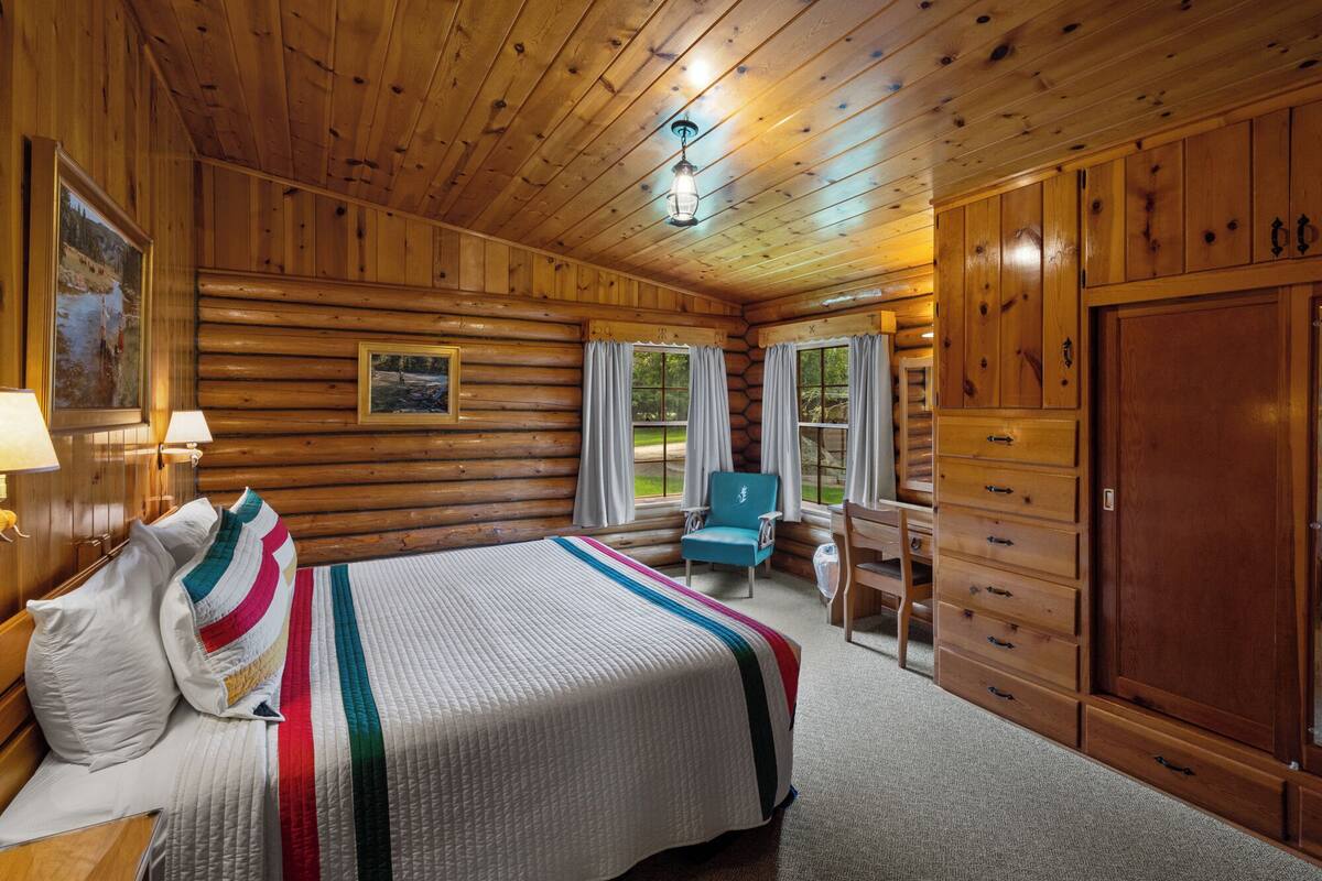 Suite, Multiple Beds