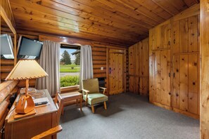 Huone, tupakointi kielletty, siivous | Sisätilat