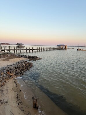 Beach - Magnolia By The Bay – A charming 3-bedroom, 2-bath cottage in Perdido Beach, AL (Elberta)