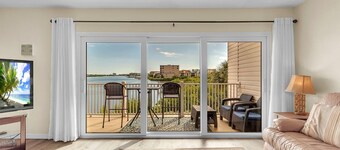 Captain's Cove #203