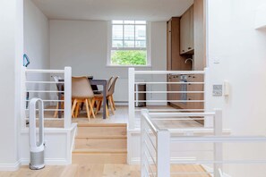 Interior - Chic 2BDR Maisonette with Private Terraces Chelsea (Greater London)
