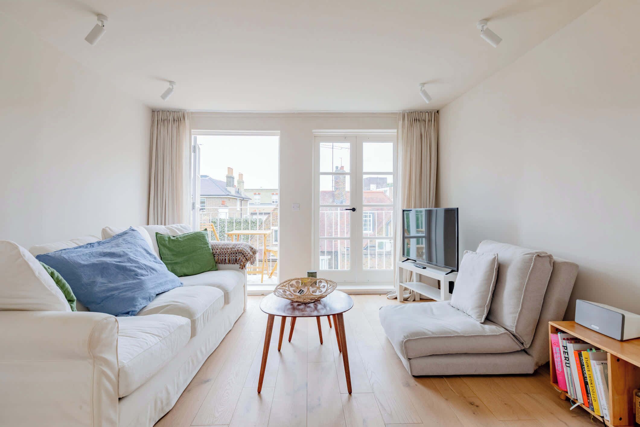 Fernseher, Stereoanlage