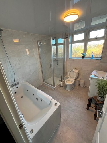 Comfortable 2-Bed Flat in Heart of Tyne & Wear - Pass the Keys