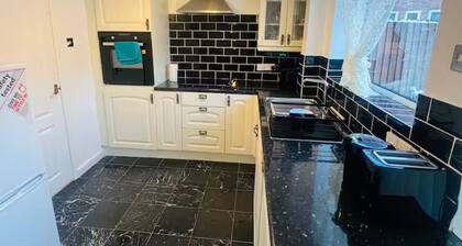 Comfortable 2-Bed Flat in Heart of Tyne & Wear - Pass the Keys