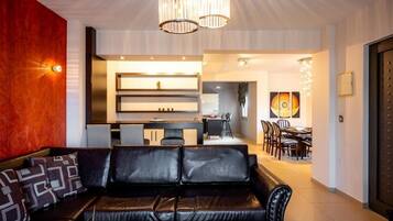 Vila, vista para a praia | Parte interna