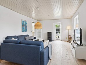 House | Interior - 4 Star Holiday Home in Hals (Hals)