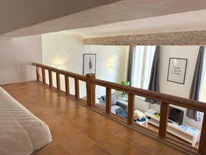 Fer et planche à repasser, Wi-Fi gratuit, draps fournis