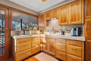 Fridge, microwave, oven, stovetop - Central North Park home with park views (San Diego)