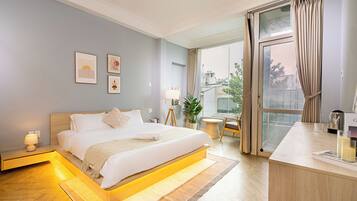 City Studio, Balcony, City View | Laptop workspace, free WiFi