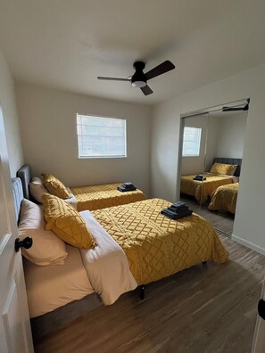 3 Schlafzimmer, Bügeleisen/Bügelbrett, kostenloses WLAN, Bettwäsche