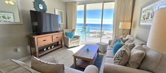 Beach Club B502 -Direct Gulf View-Right On The Beach-Pool/Hot Tub-WiFi! Sleeps 5