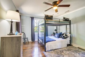 3 Schlafzimmer, Schreibtisch, WLAN, Bettwäsche