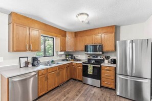 Microwave, oven, stovetop, dishwasher