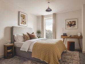 Superior Apartment, Balcony | Desk, laptop workspace, iron/ironing board, free WiFi - Charles Hope Cambridge (Girton)