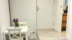 Unclassified image, 5 of 20, button - Urban suites Aluche (Aluche)