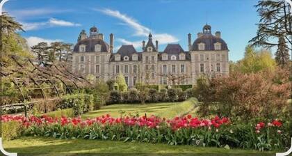 Quiet house ideal for a family.