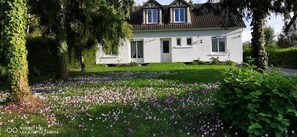 Exterior - Quiet house ideal for a family. (Saint-Aignan)