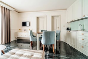Interior - Golden Crown  (Sveti Stefan)