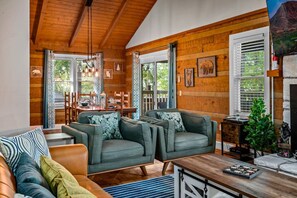 TV, fireplace, table football, books - 3BR w/Hot Tub*Putting Green*Firepit*Community Pool (Pigeon Forge)