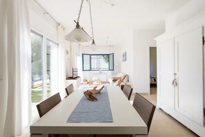 Dining - Apartment with garden and sea view in Sta.Cristina, Blanes (Blanes)