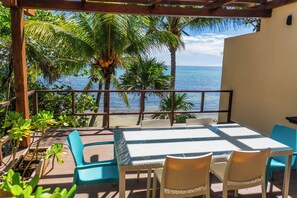 Outdoor dining - Casa Playa Maya (Tulum)