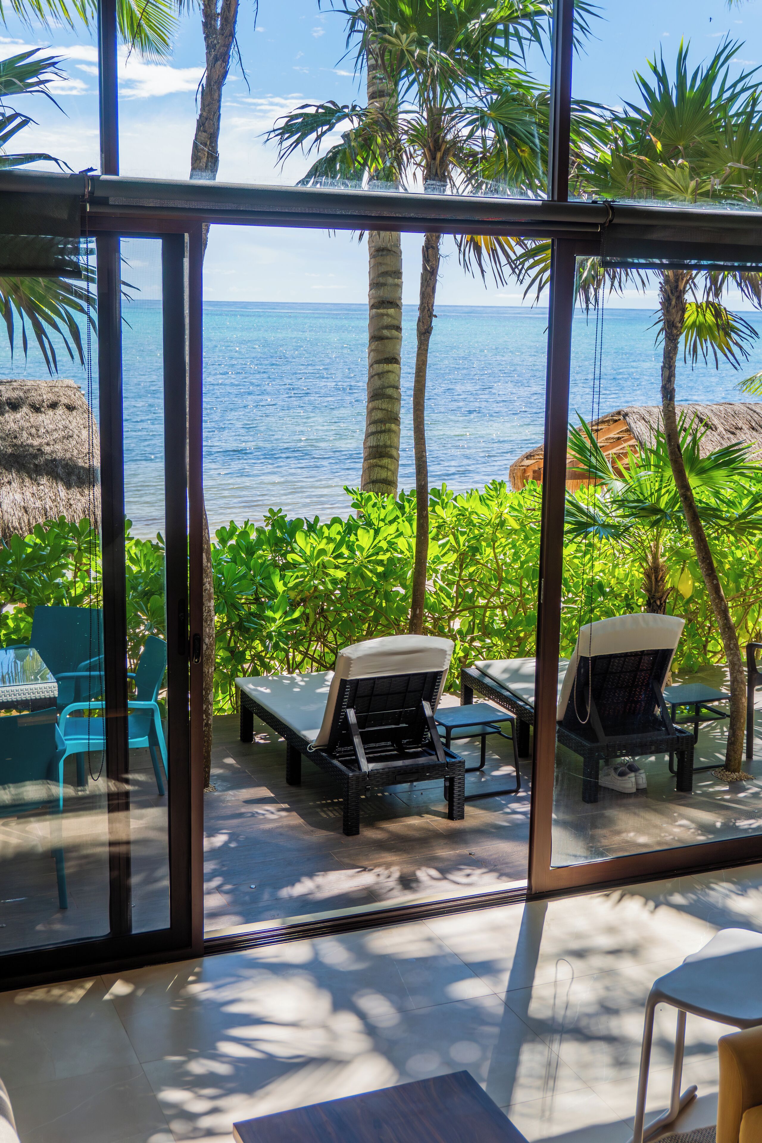 المنشأة من الداخل