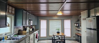 20 miles from the Missouri River!! 3-bedroom mobile home in Kimball
