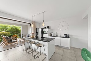 Apartment, Resort View | Private kitchen