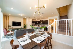 Dining - 5BR Pool Home at Windsor Island Near Disney (Davenport)