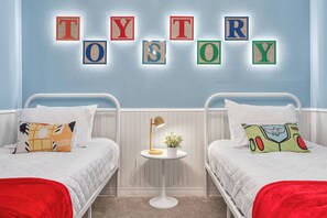5 Schlafzimmer, Reisekinderbett, WLAN, Bettwäsche
