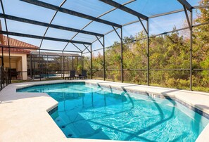 A heated pool - 6BR Family Home w/ Pool Near Disney (Kissimmee)