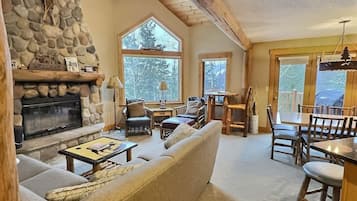 TV, fireplace, DVD player, table tennis