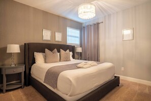 6 habitaciones, tabla de planchar con plancha, cuna de viaje y wifi 
