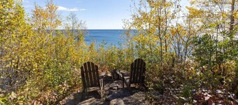 Aspenwood Hytte | Lake Superior Waterfront Retreat