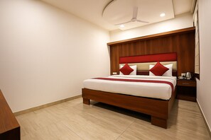 Classic Double Room | Free WiFi - JMD Urban Lux (DELHI)
