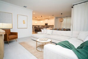 TV, video games - 6BR Family at Champions Gate, Pool & Game Room (Davenport)