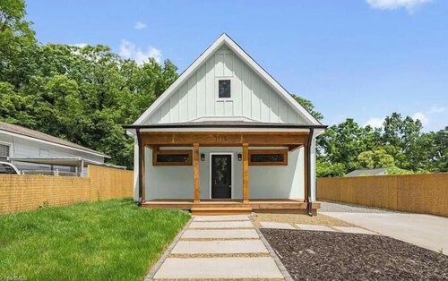 3BR Greensboro Home w/ Private En-Suite Baths - 3.5 BA - Near Downtown & UNCG