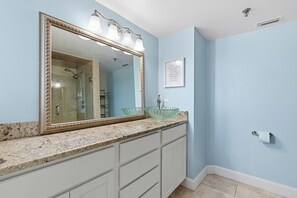 Shower, hair dryer, towels - 🌴Oceanfront with Corner Atlantic Views | Direct Beach Access | Palm House 3A🌴 (New Smyrna Beach)