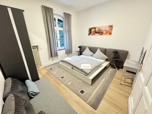 4 bedrooms, desk, iron/ironing board, free WiFi - Velbert - Apartament for 8P (Velbert)